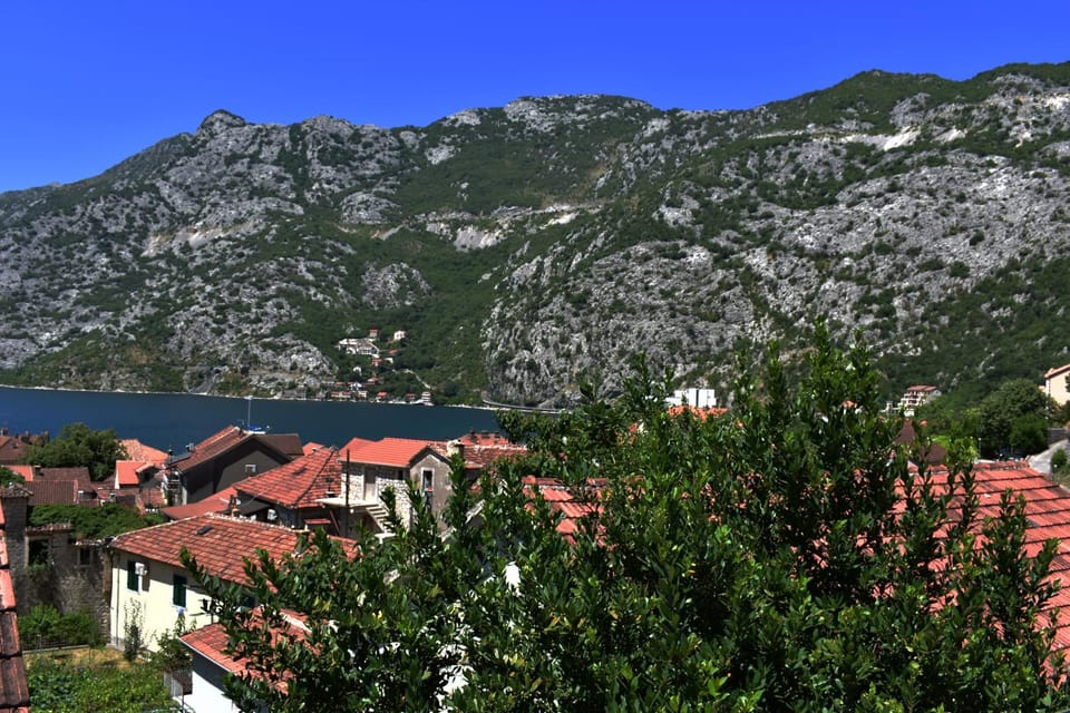 City view, Sea view