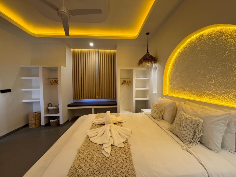 Bedroom, air conditioner