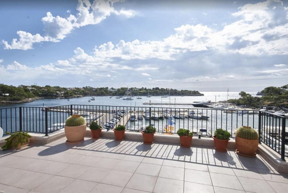 Property building, Balcony/Terrace