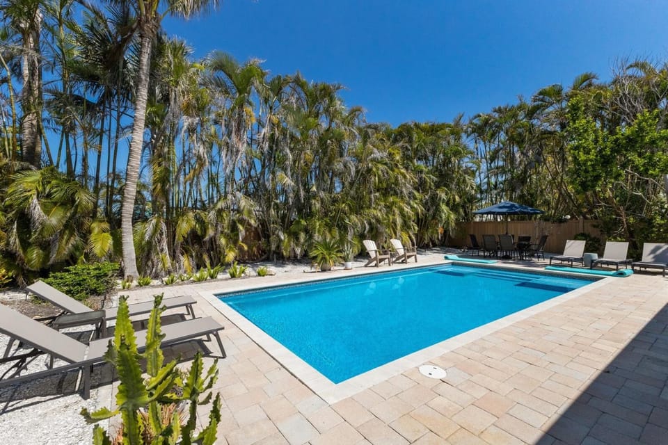 The Salted Coconut home House in Holmes Beach