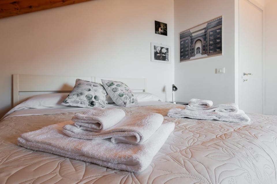 Il Nido Del Falco - Art house with terrace and sea view Villa in Furore