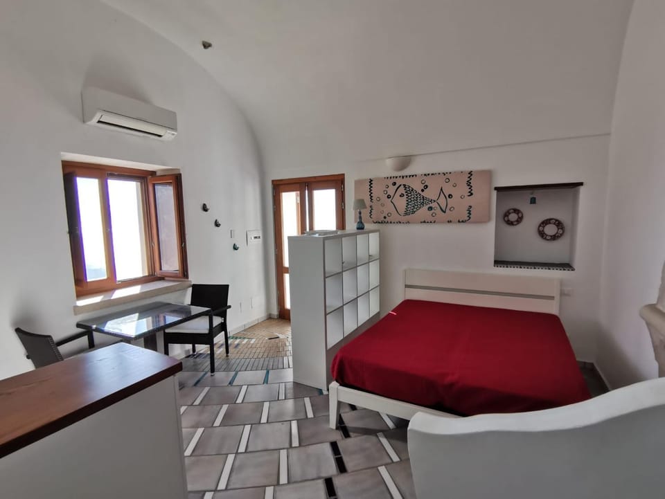 Il Nido Del Falco - Art house with terrace and sea view Villa in Furore