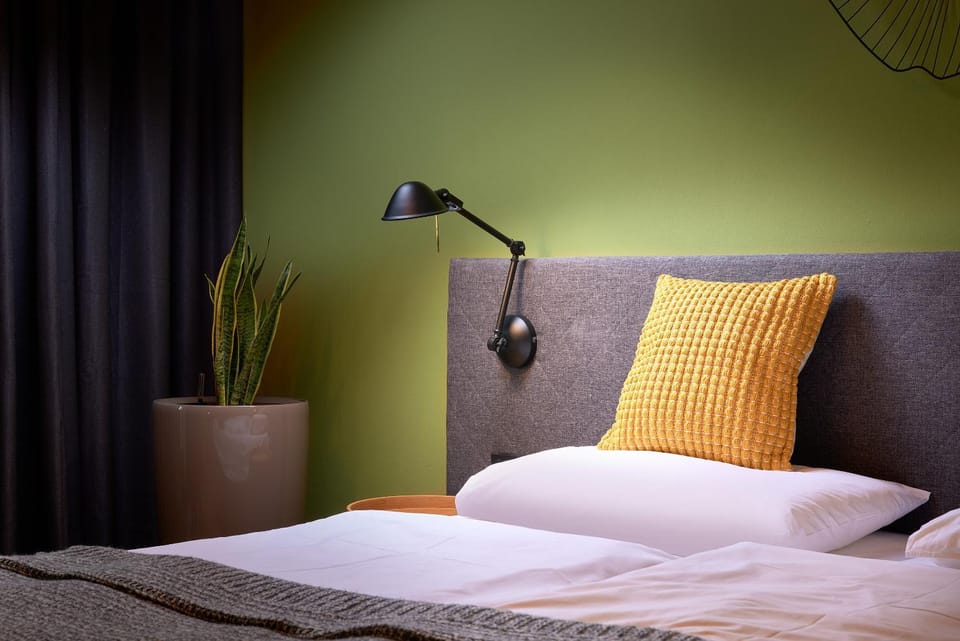 Bed, Photo of the whole room