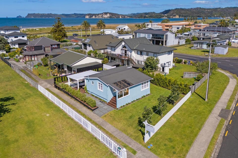 Blue Belle Cottage House in Whitianga