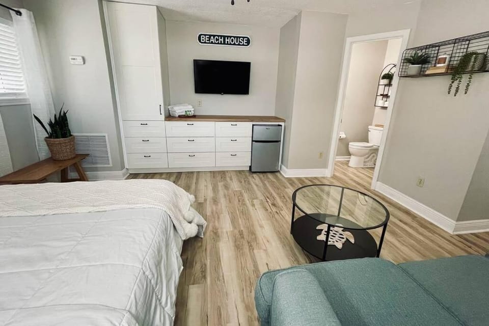 Luxurious Ocean View Getaway!! Entire Home! House in Jacksonville Beach