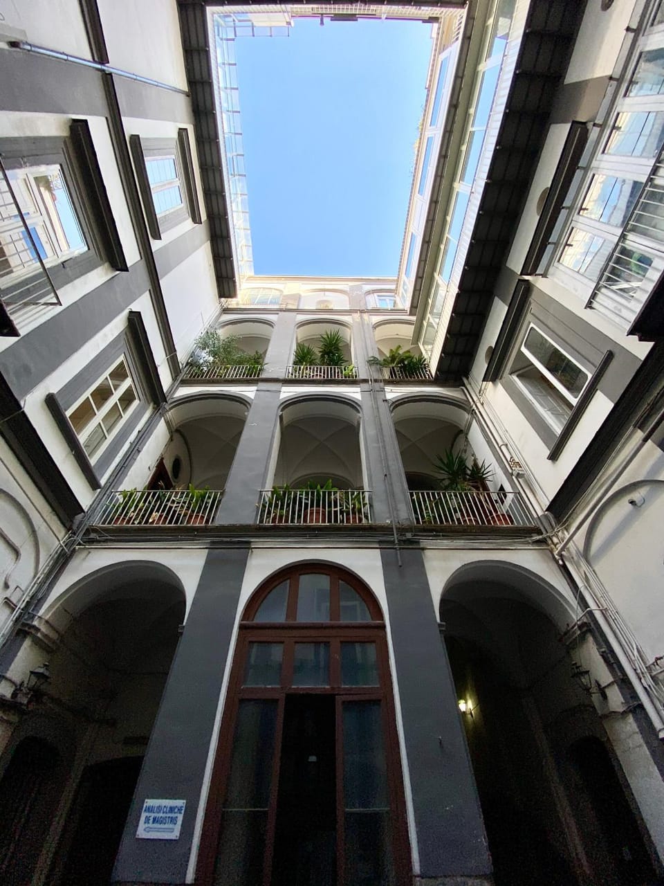 Un Posto Al Centro Apartment in Naples