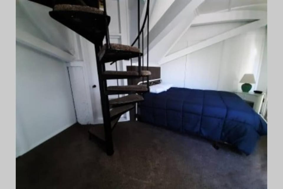 Unit 11-Treetop 2 Bedroom Villa House in Village Four Seasons