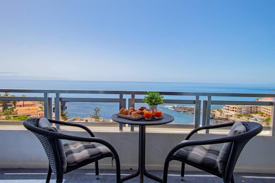 Ocean Breeze Apt by Dream Homes Tenerife Apartment in Canary Islands