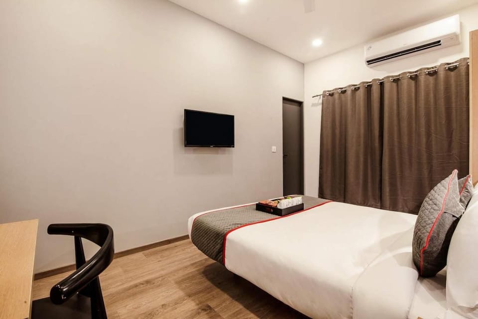 Bed, TV and multimedia, Photo of the whole room, Bedroom, On site