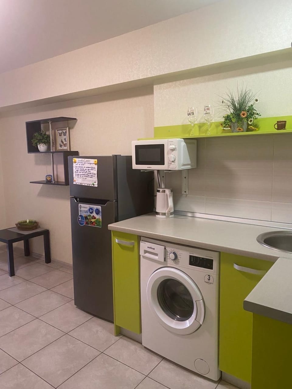 Сучасна квартира біля ТРЦ"Французький бульвар"15 лікарня! Apartment in Kharkiv