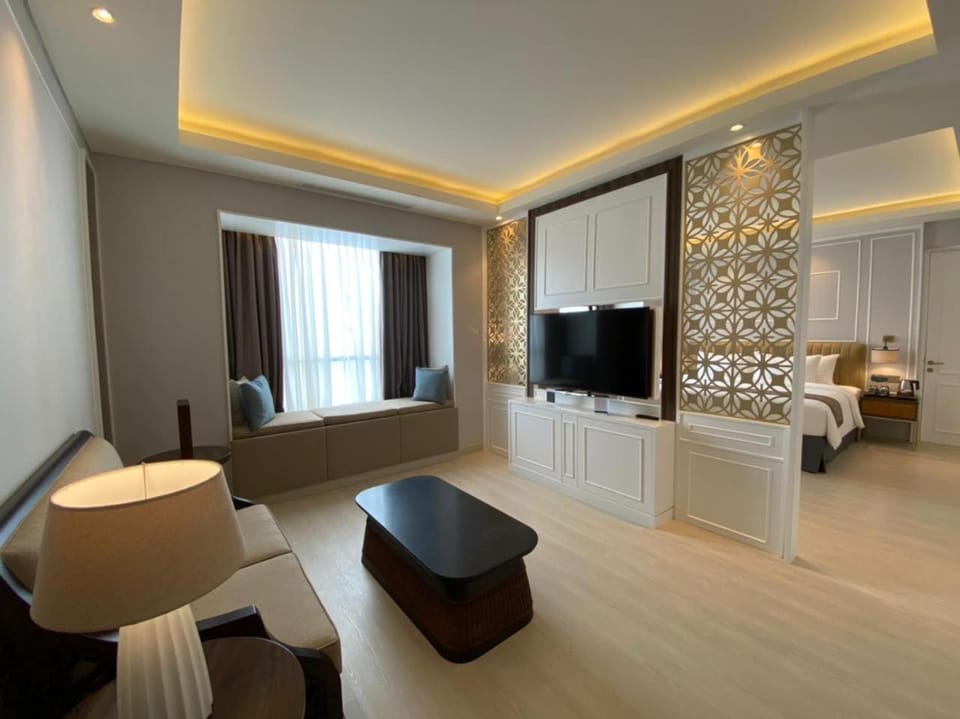 Communal lounge/ TV room, Living room, Seating area