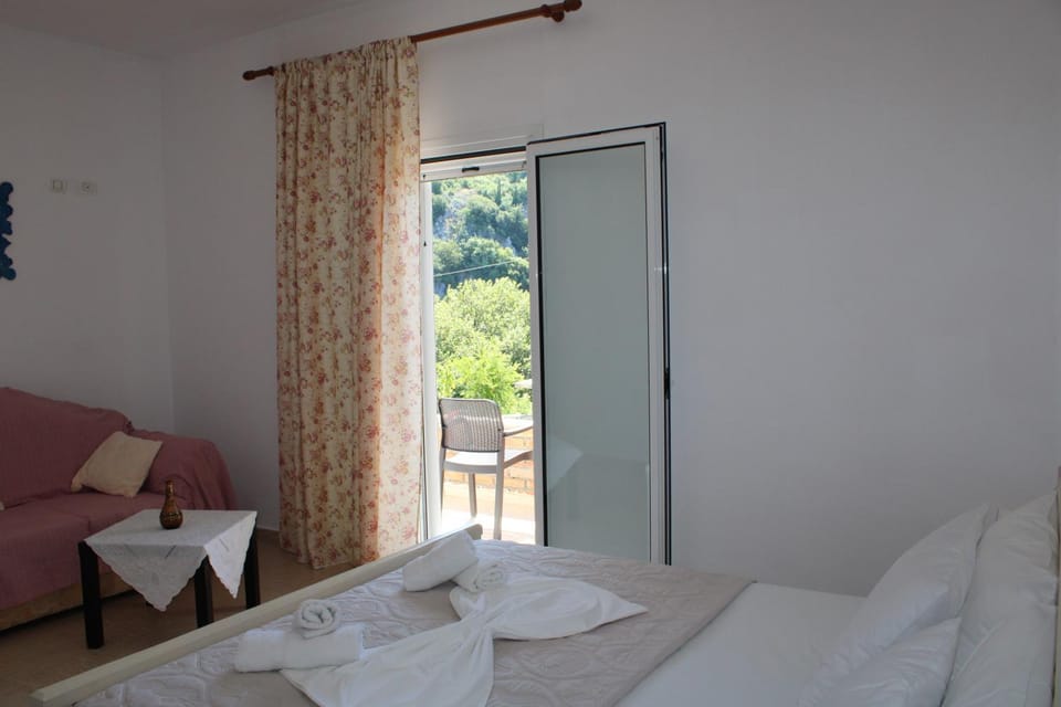 PENELOPE 2 Bed and Breakfast in Vlorë County, Albania
