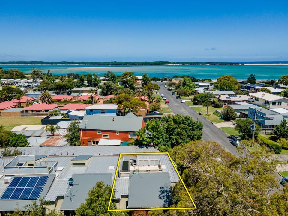 Bird's eye view, Sea view