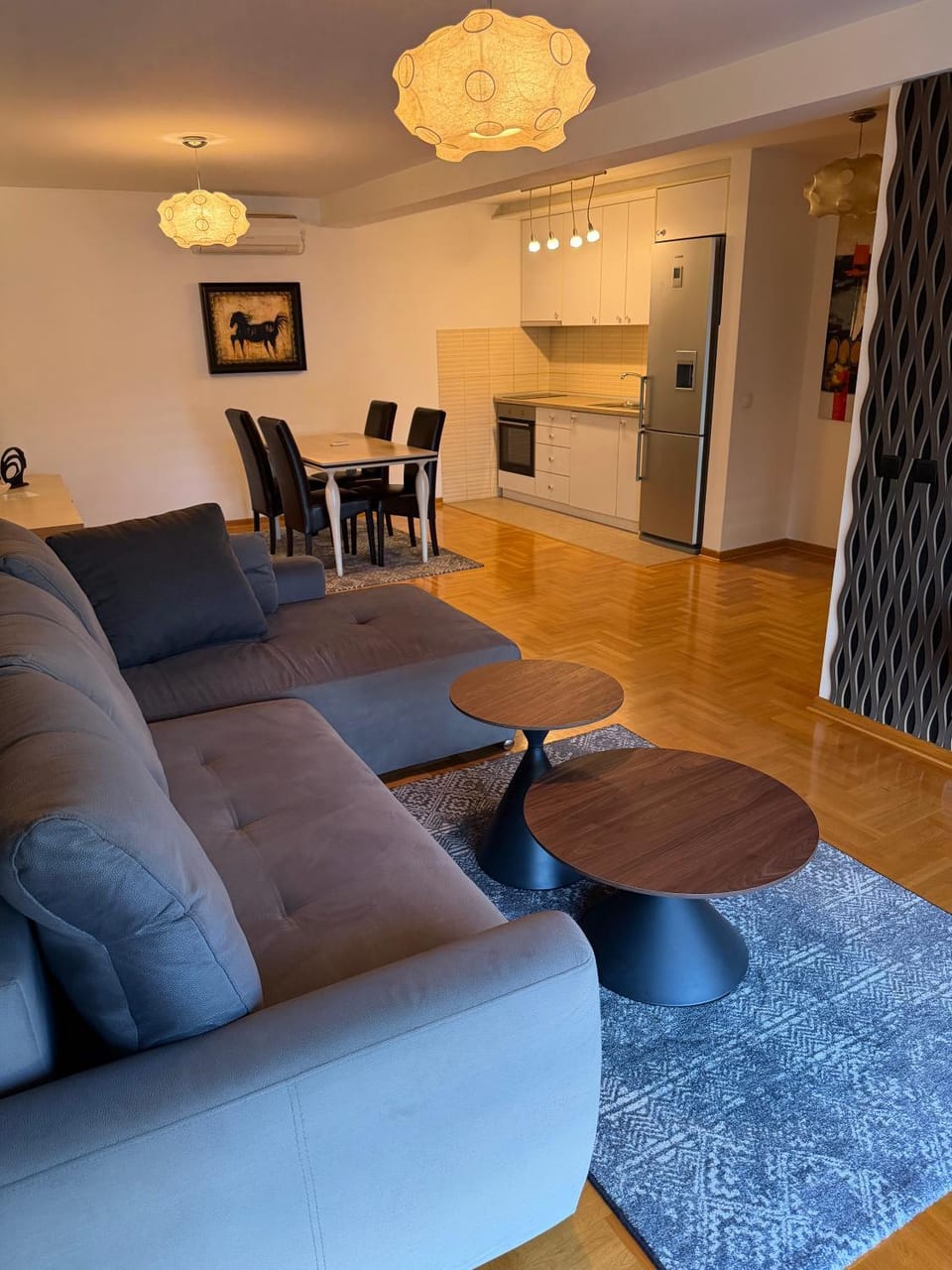 Kitchen or kitchenette, Living room, Seating area, Dining area, kitchen