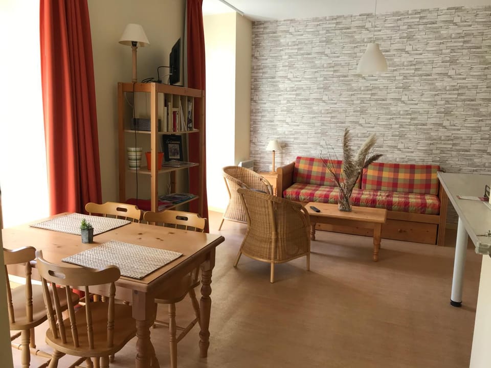 T2 "Le Dahu" Résidence Grand Hôtel appt 102 - village thermal montagne Apartment in Catalonia