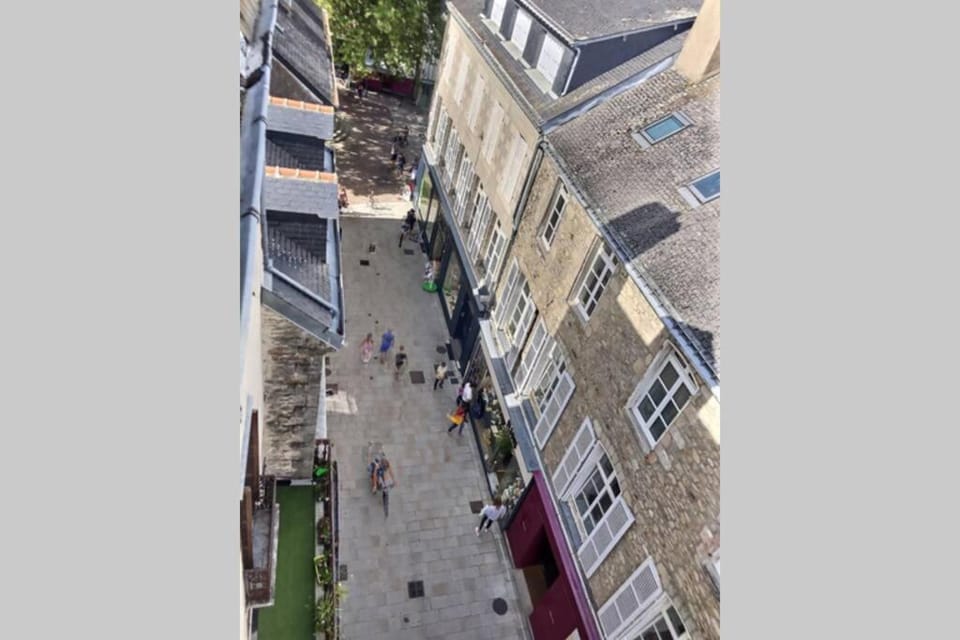 Vue incroyable sur Vannes à deux pas des remparts Apartment in Vannes