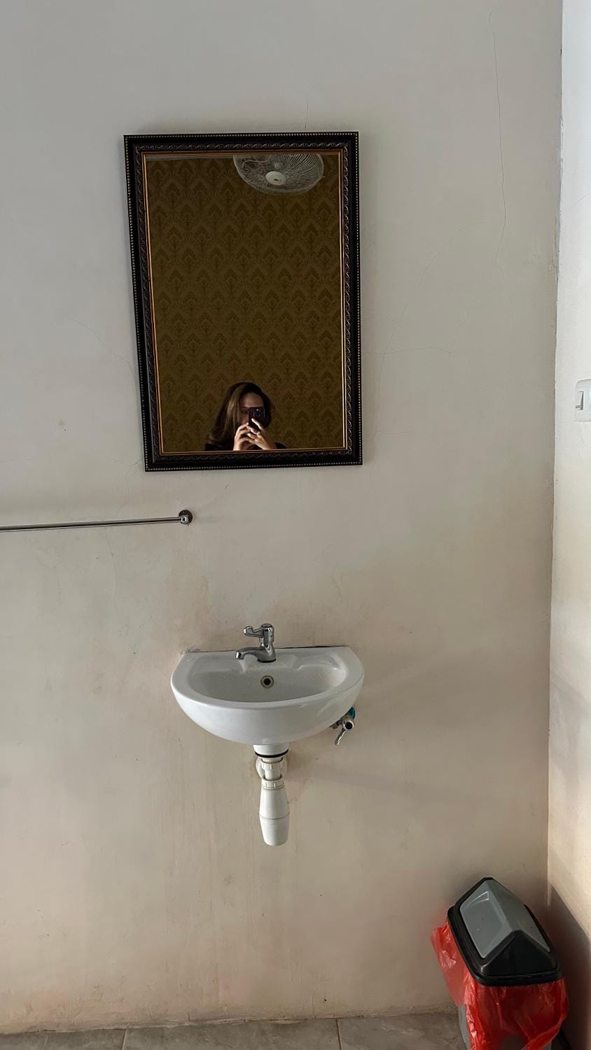 Nadyah Syariah Homestay Bed and Breakfast in East Java