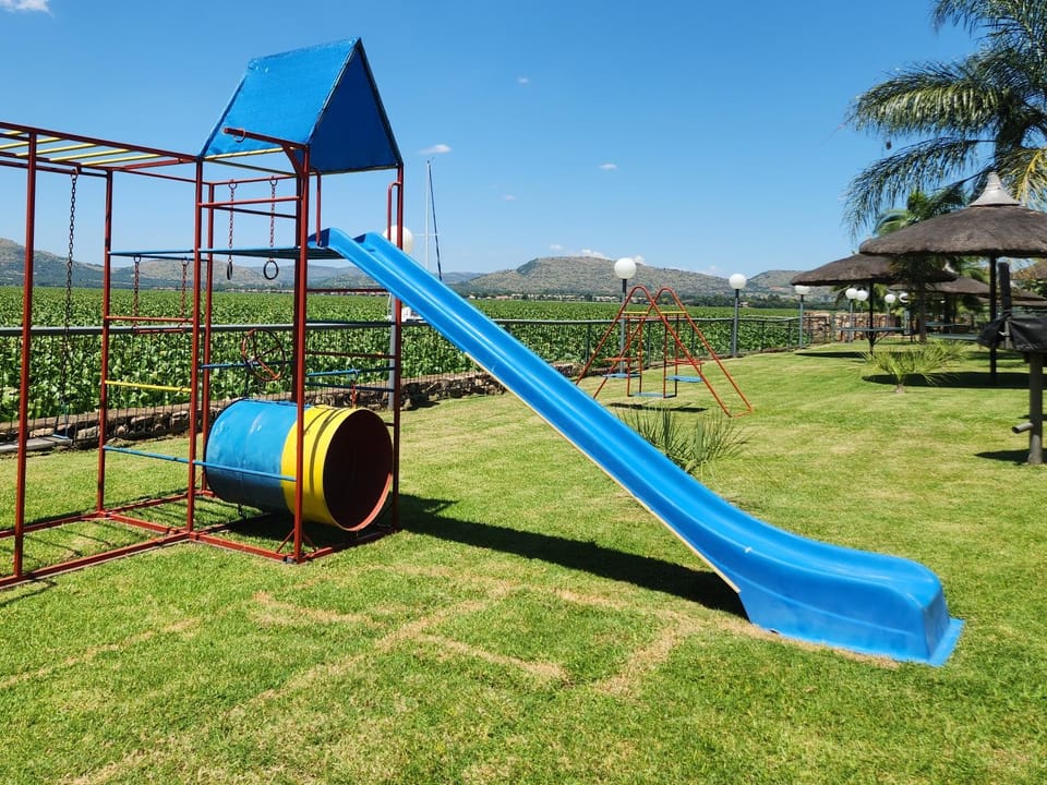 Kosmos, Hartbeespoort House in Gauteng