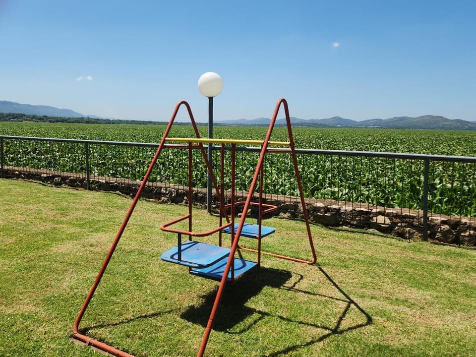 Kosmos, Hartbeespoort House in Gauteng