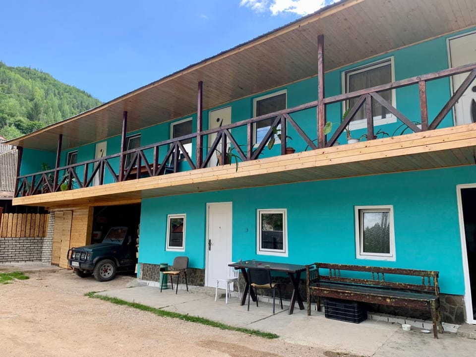 Property building, Balcony/Terrace, Inner courtyard view