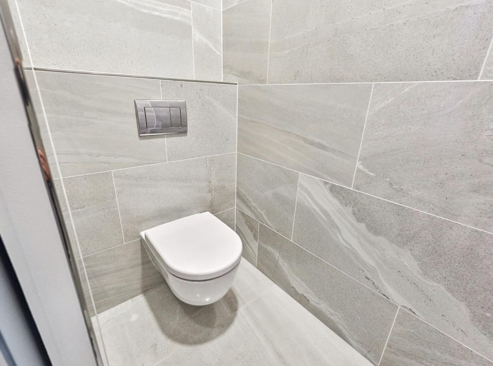 Toilet, Bathroom