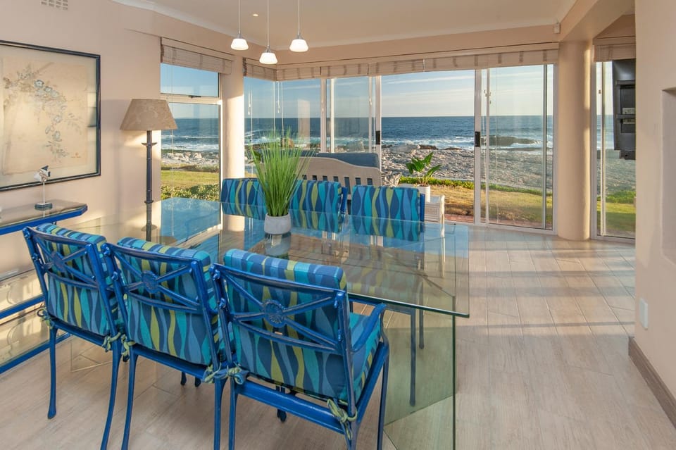 Seating area, Dining area, Sea view, Sea view