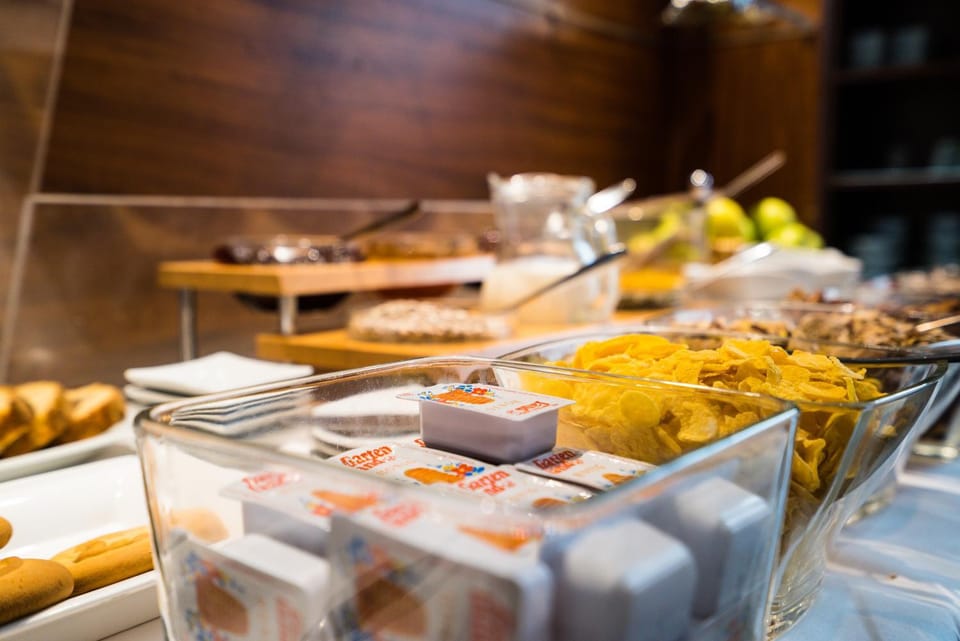 Buffet breakfast