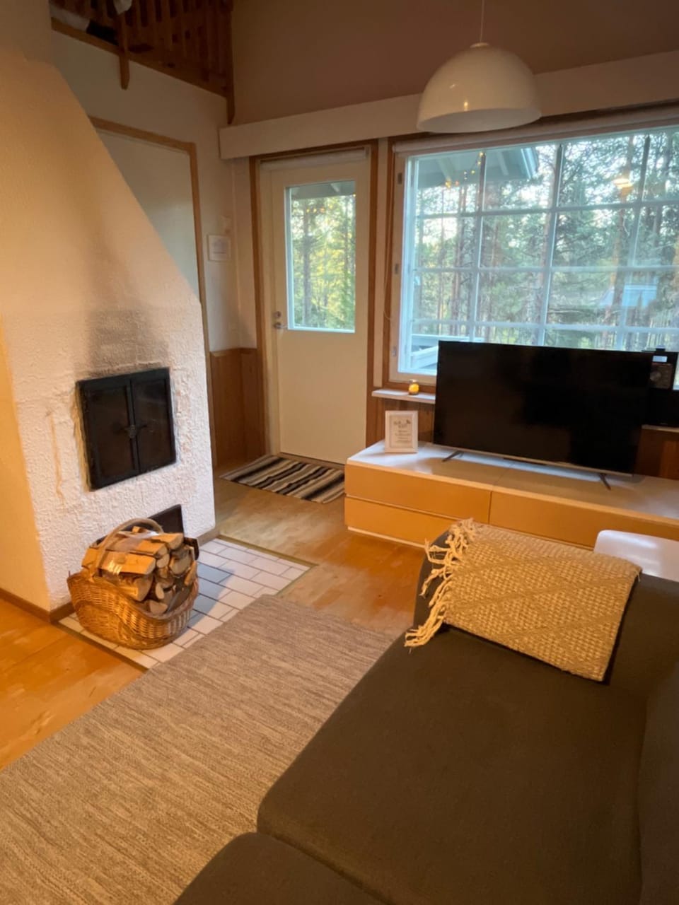 Communal lounge/ TV room