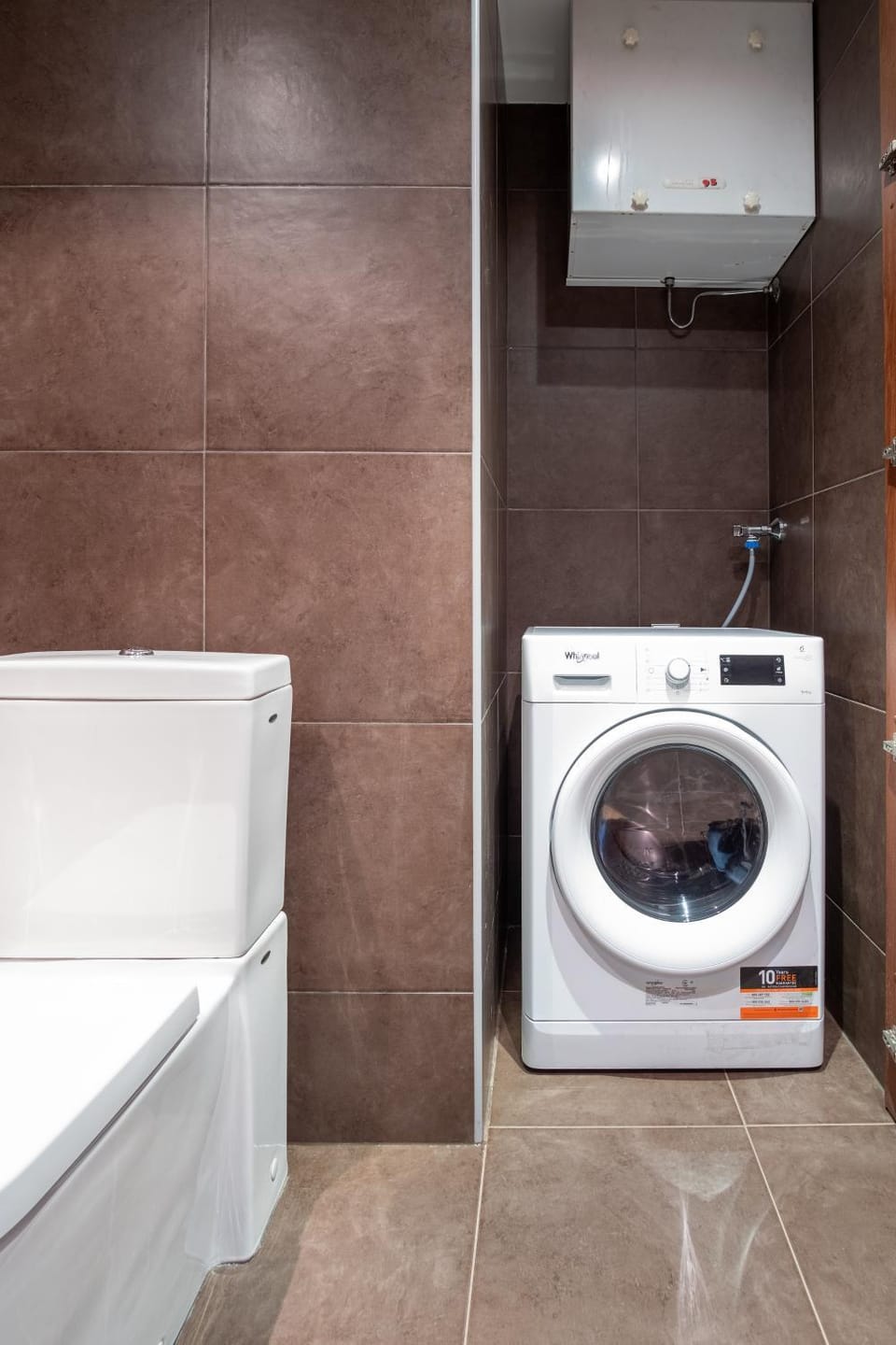 Bathroom, washing machine