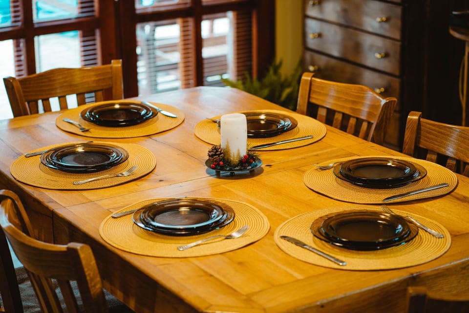 Food and drinks, Dining area, Food