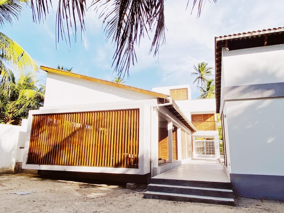 Facade/entrance, Bird's eye view, Floor plan