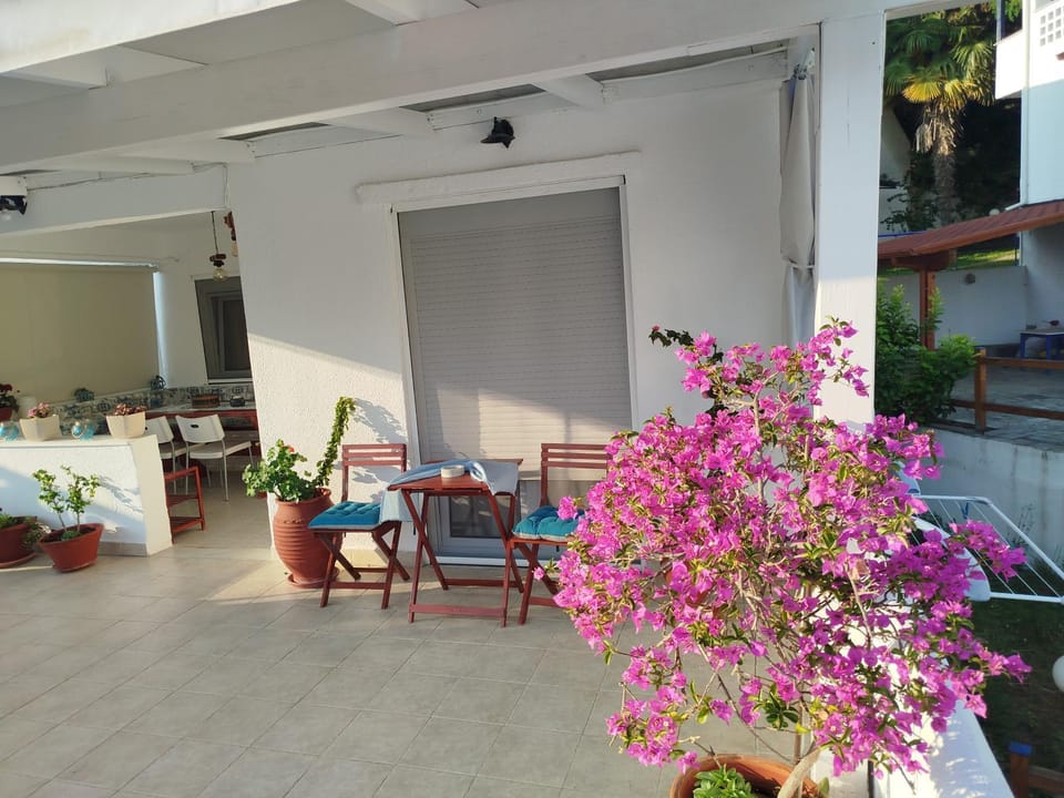 PORTO HELIOS 23 Spaceous house w, balcony,fireplace&Lovely view House in Halkidiki