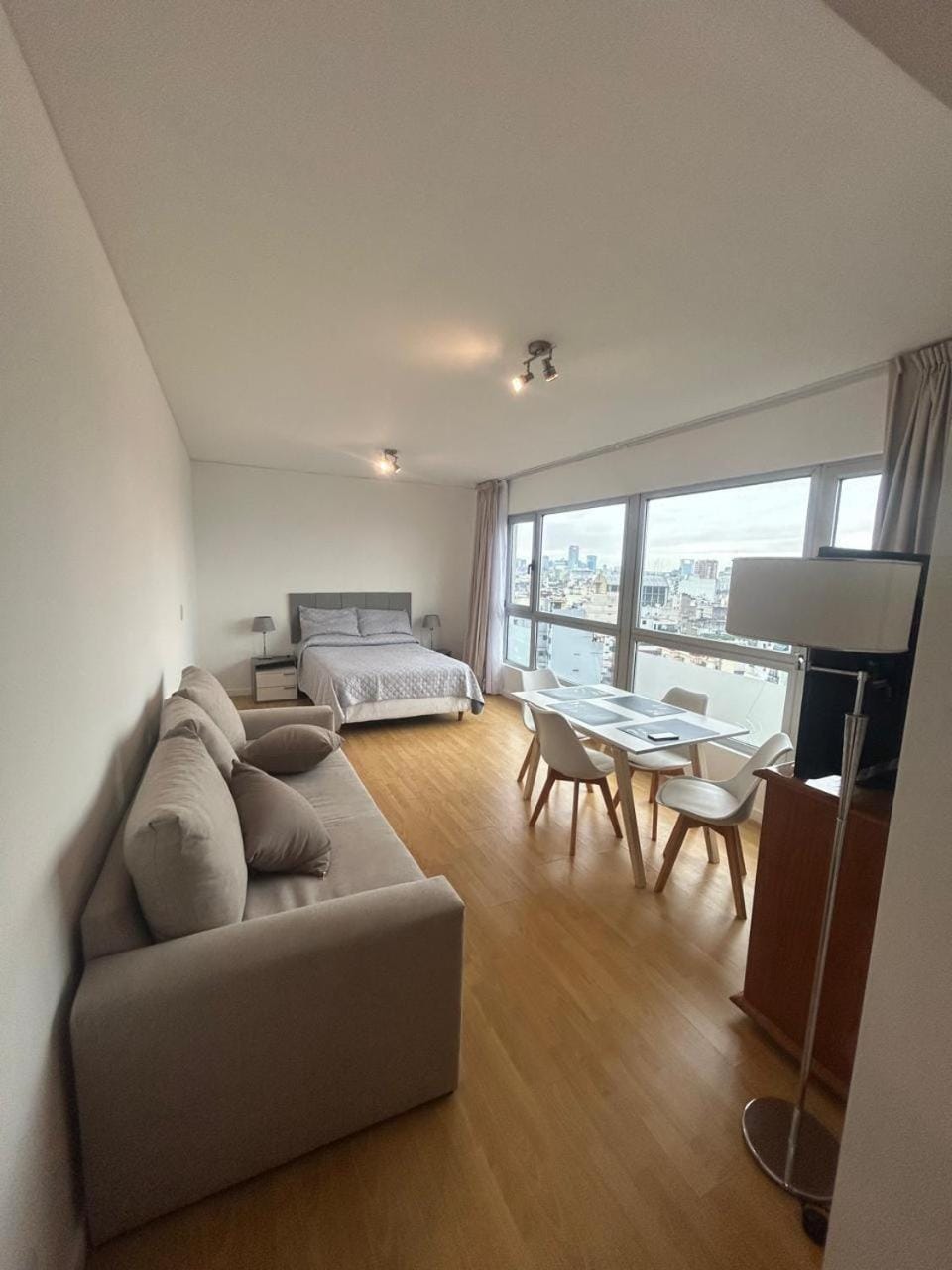Quartier San Telmo Luxury Pool Gym & Spa, piscina climatizada Apartment in Buenos Aires