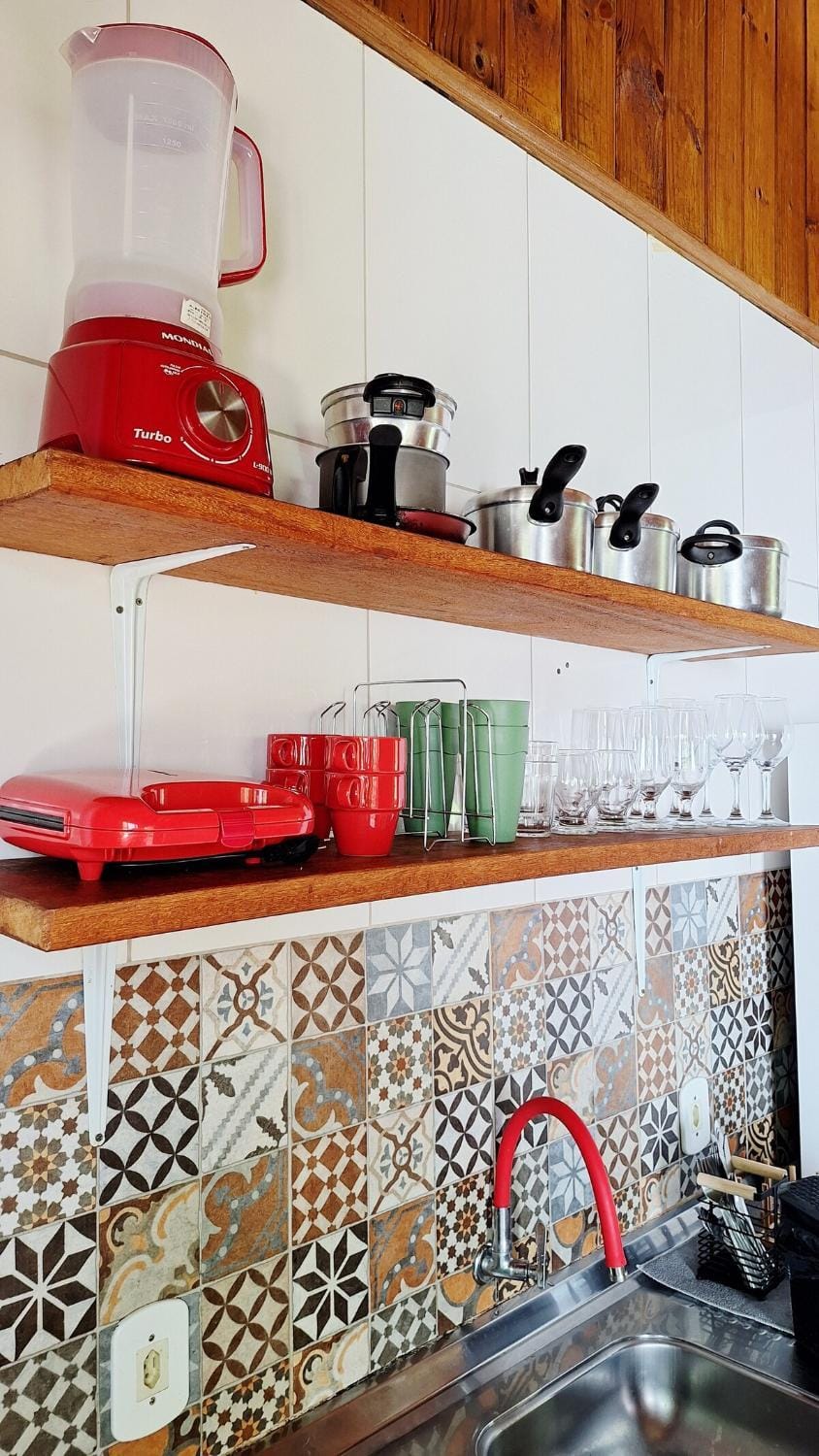 Kitchen or kitchenette, Communal kitchen, toaster, kitchen