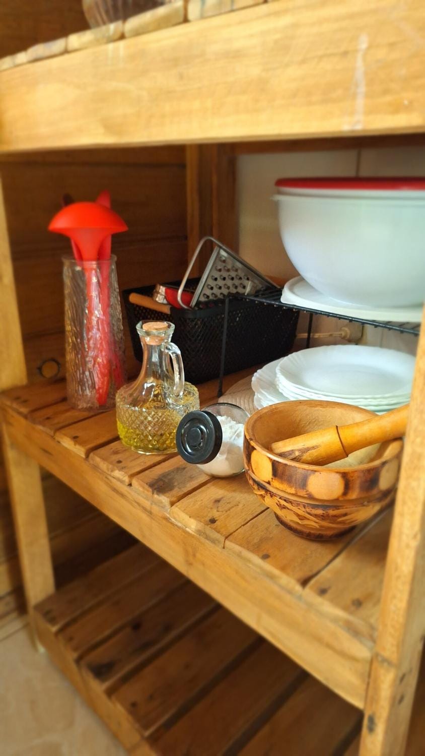 Kitchen or kitchenette, Communal kitchen, kitchen