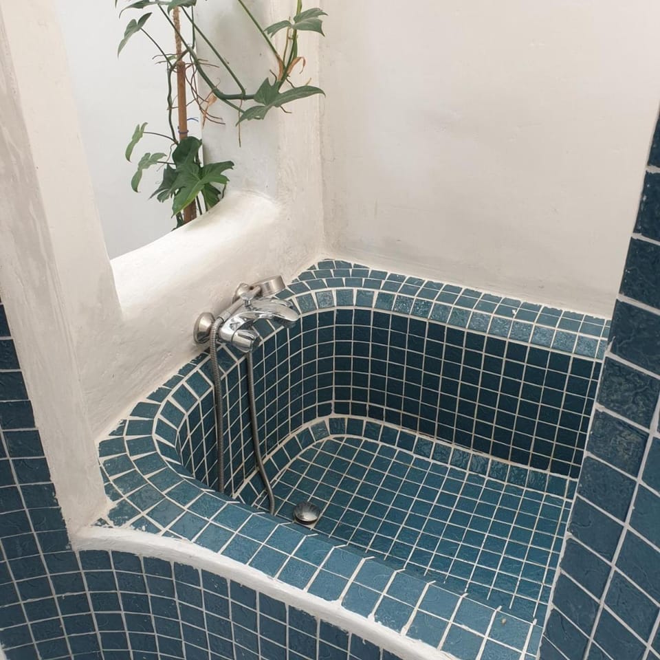 Bathroom, Bath