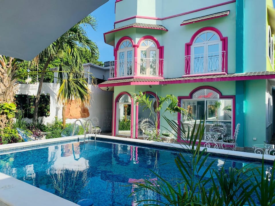 Property building, Swimming pool, Breakfast