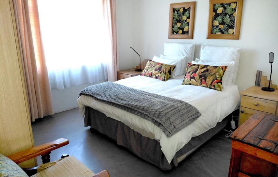 Shallow Pig Cottage Chalet in North West, South Africa
