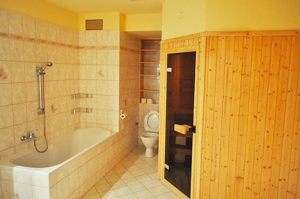 Bathroom, Bath