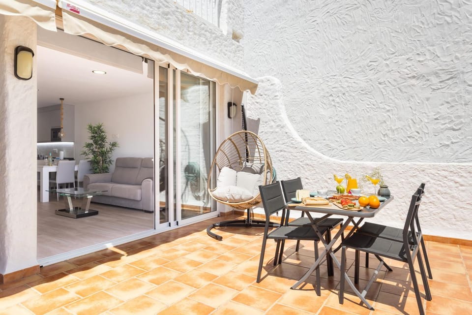 Sunnyland Paraiso Beach Apartment in Canary Islands