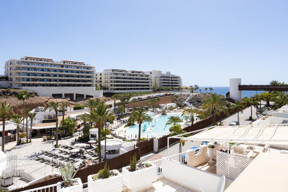 Sunnyland Paraiso Beach Apartment in Canary Islands