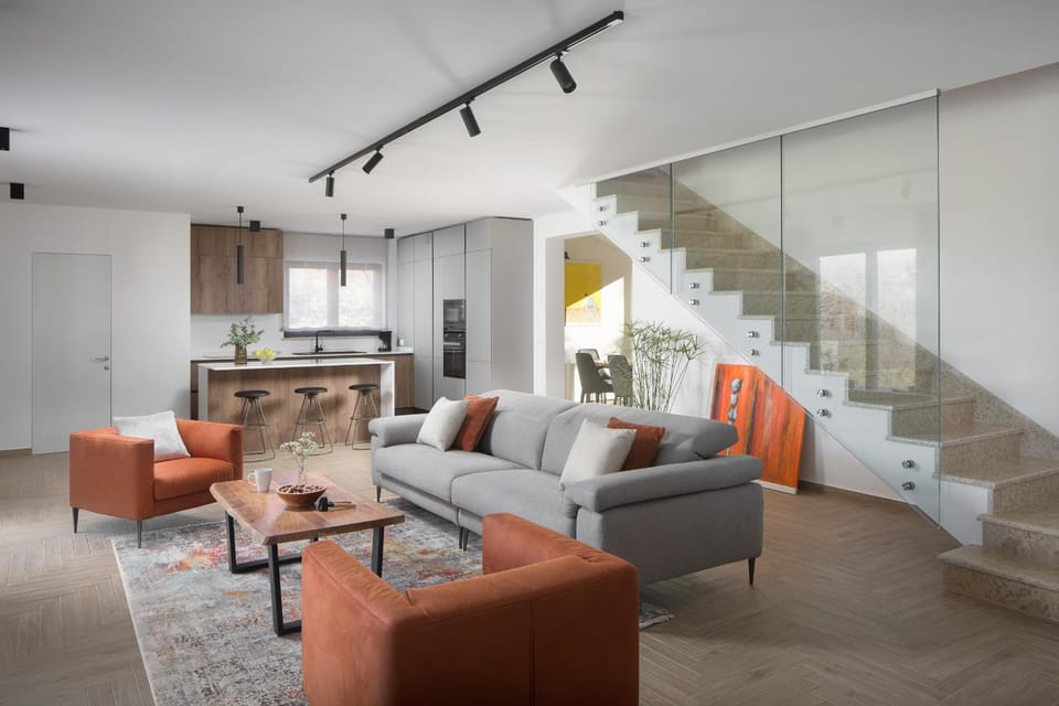 Living room, Seating area