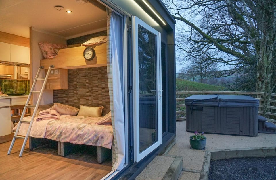 The Fox Den Apartment in Wales