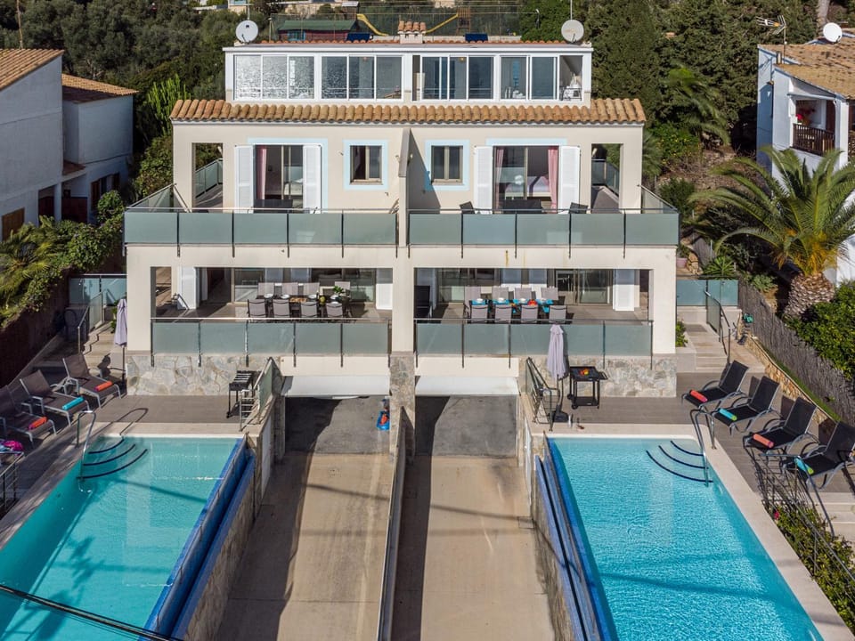 Facade/entrance, Pool view