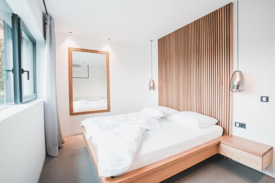 Property building, Living room, Bedroom