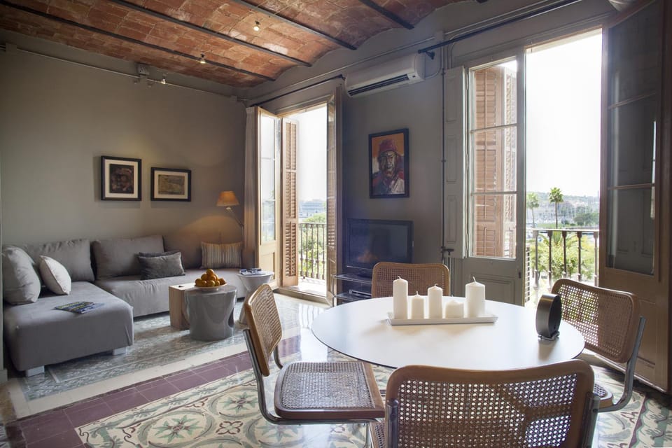 Balcony/Terrace, Living room, Seating area, Dining area