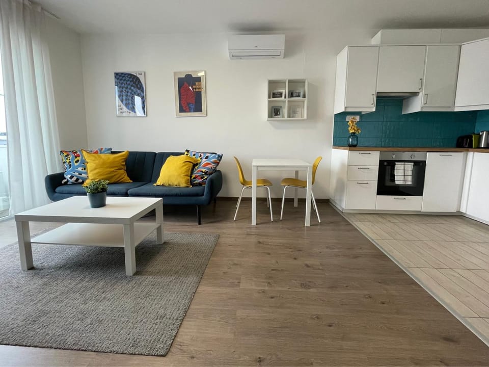 Balcony/Terrace, Living room, Diving, kitchen