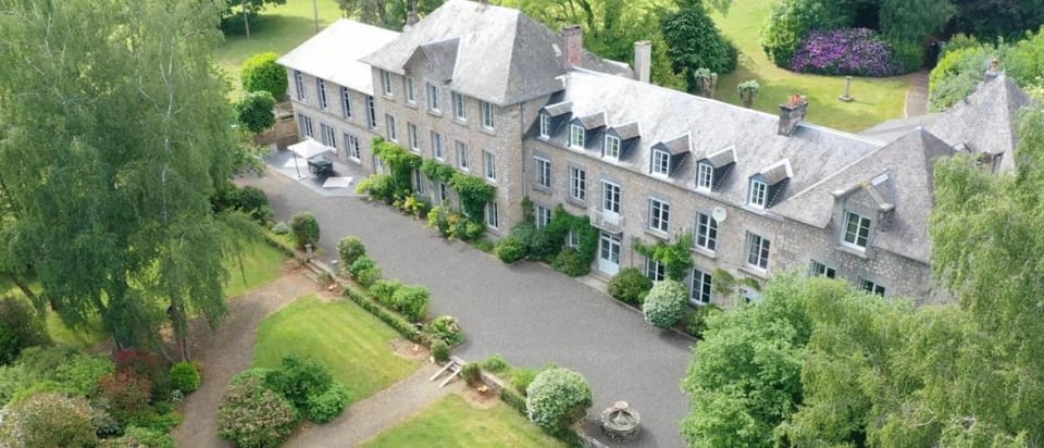 Property building, Bird's eye view, Garden view