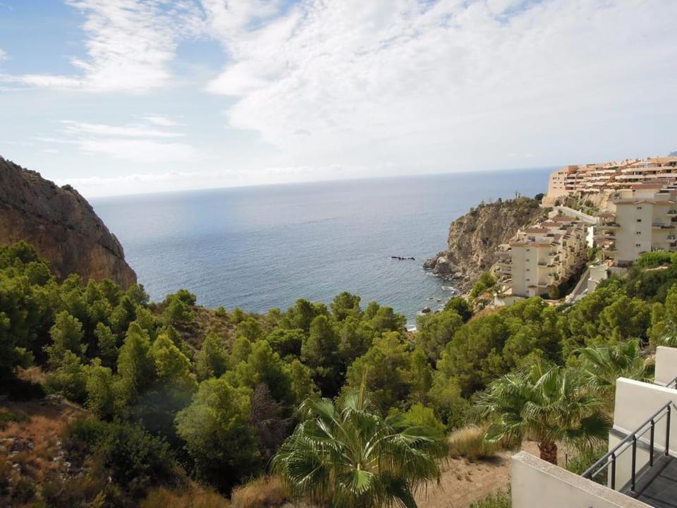 Mountain view, Sea view