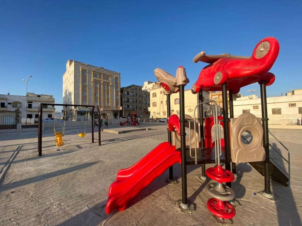 Day, Children play ground